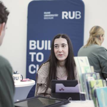 026_04_Q1_Voca_original